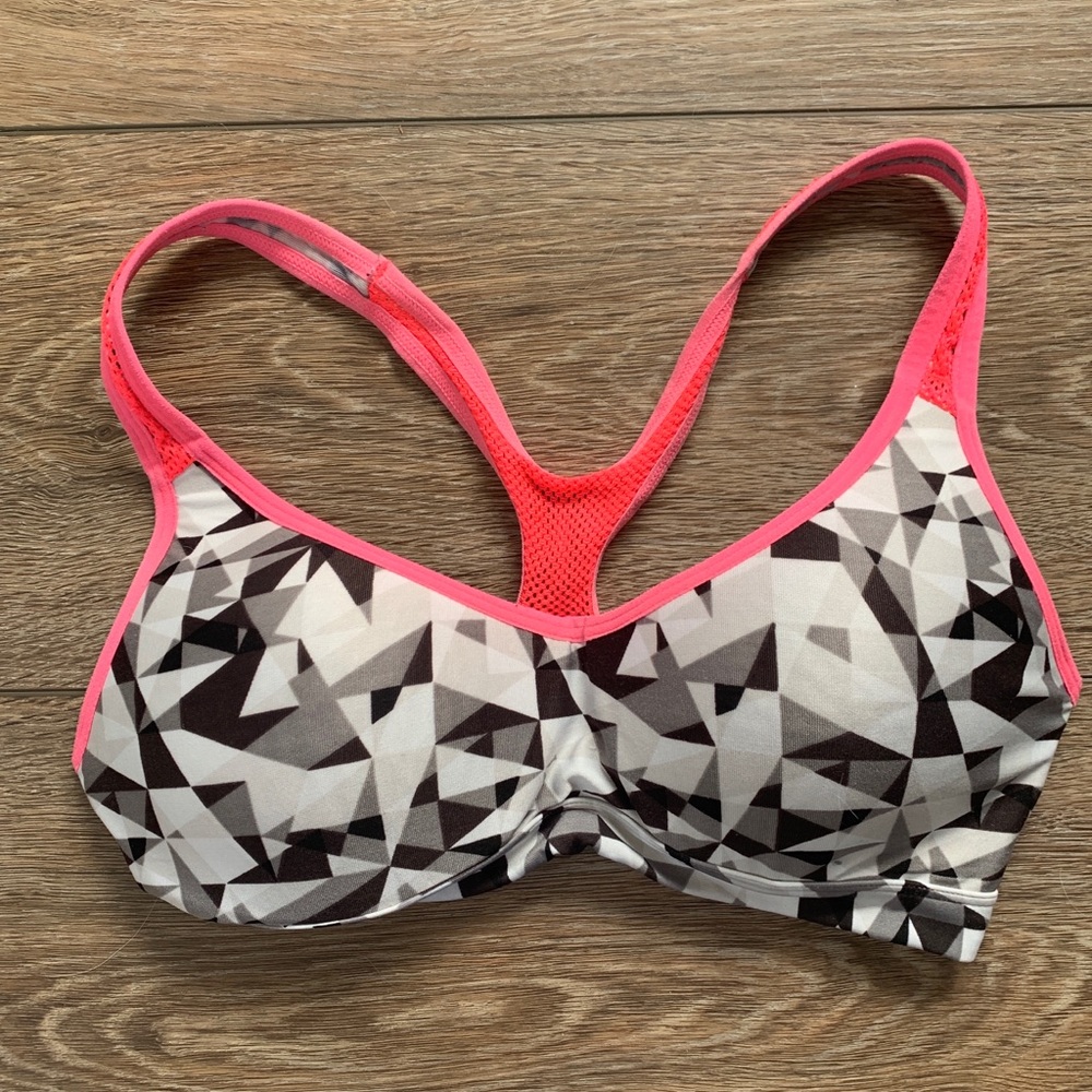 SO Sports Bra